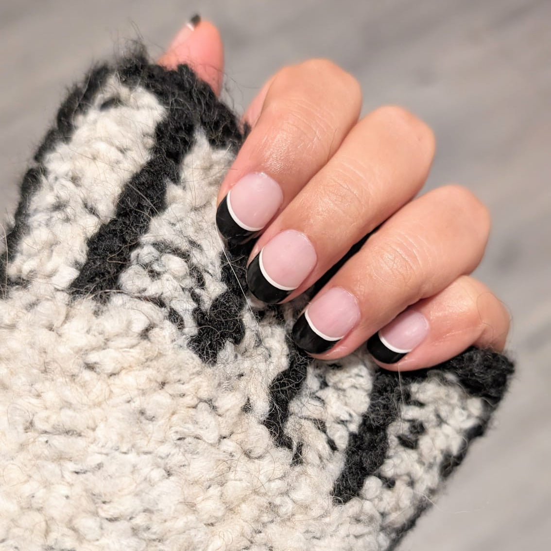 Black Tie | Semi-Cured Gel Nail Wraps